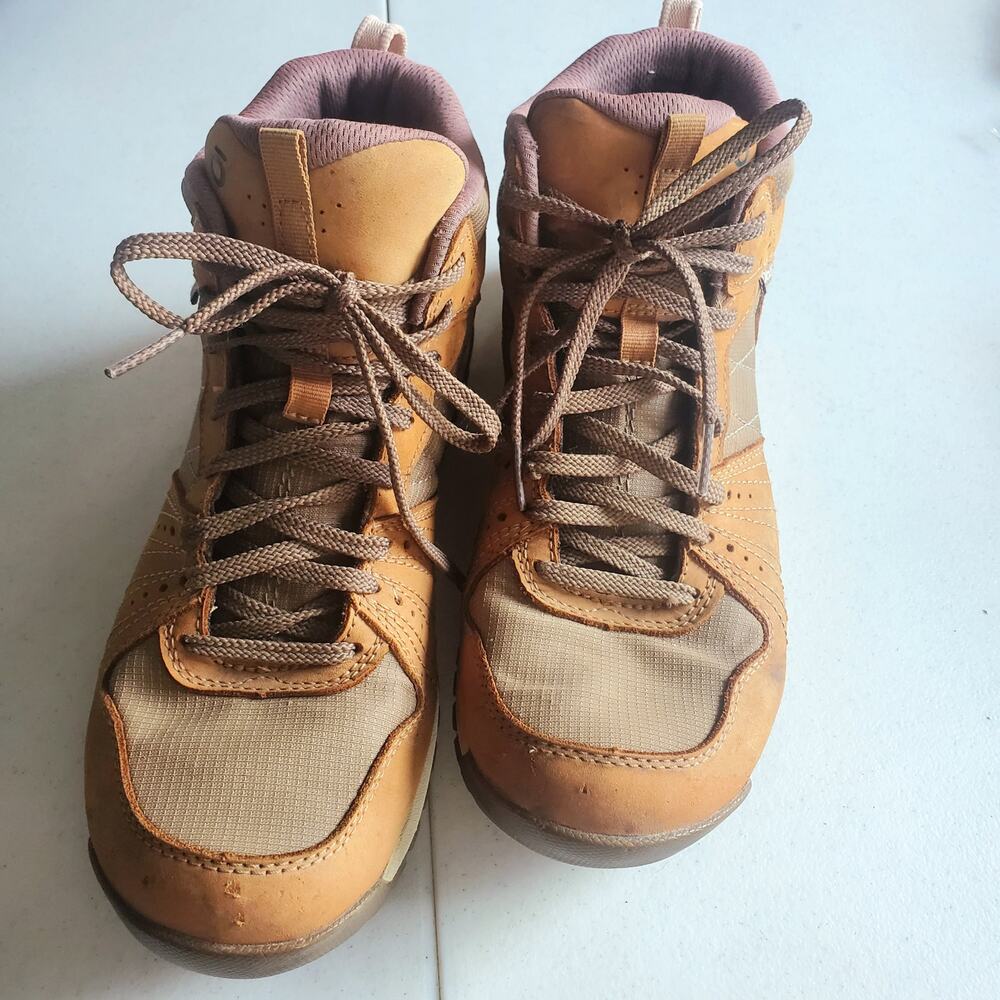 Oboz Womens Brown Leather Hiking Boots Size 8 Cabincore Cottagecore Sports
